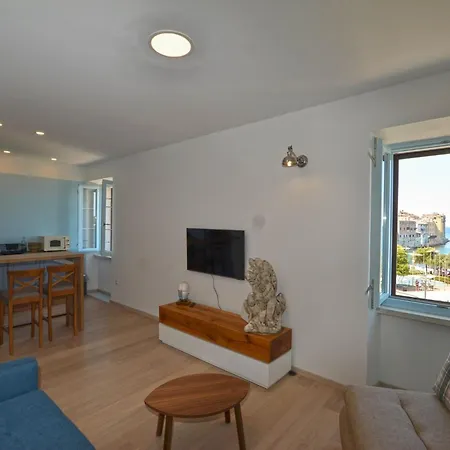Διαμέρισμα Sunny With Sea View - One Bedroom With Sea View *